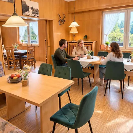 Gruppenhaus Kanzlersgrund Bei Oberhof Mit Sauna In Alleinlage Vakantiehuis