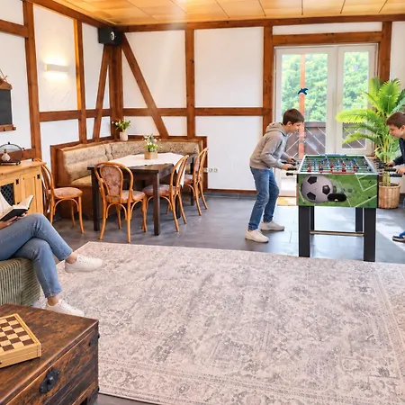 Gruppenhaus Kanzlersgrund Bei Oberhof Mit Sauna In Alleinlage Vakantiehuis *
