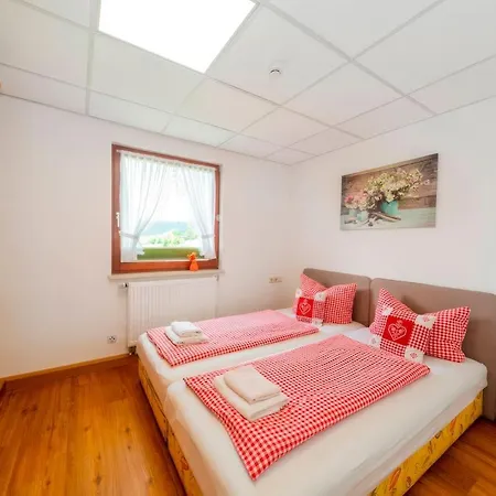 Vakantiehuis Gruppenhaus Kanzlersgrund Bei Oberhof Mit Sauna In Alleinlage