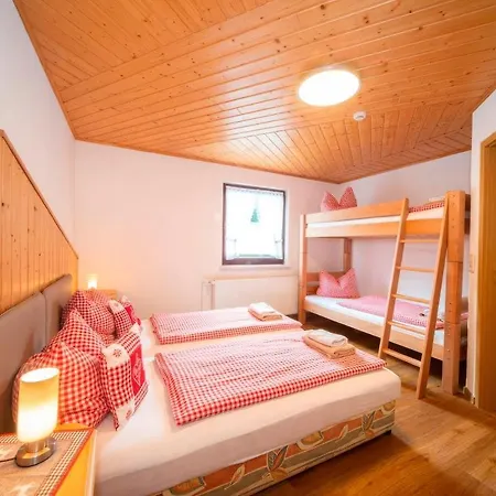 Vakantiehuis Gruppenhaus Kanzlersgrund Bei Oberhof Mit Sauna In Alleinlage Kurort Steinbach-Hallenberg